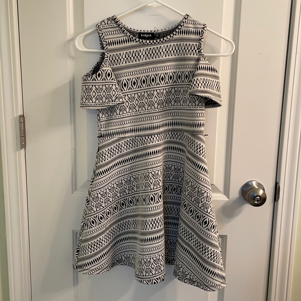 Kidpik black/white patterned dress